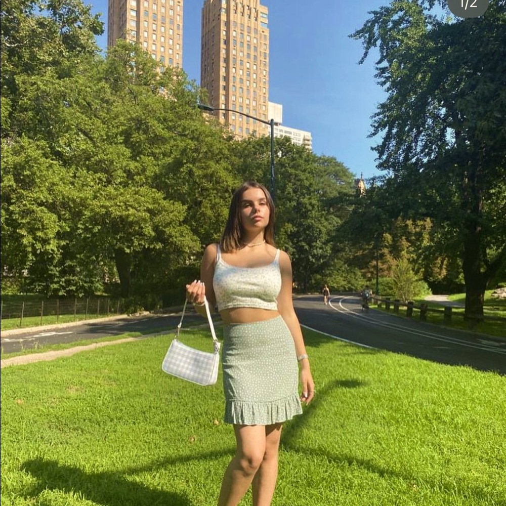 Green skirt